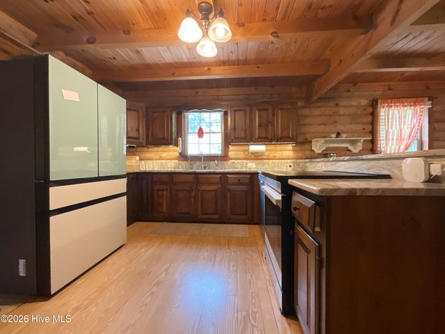 187 Launch Landing Road, Moyock, NC 27958