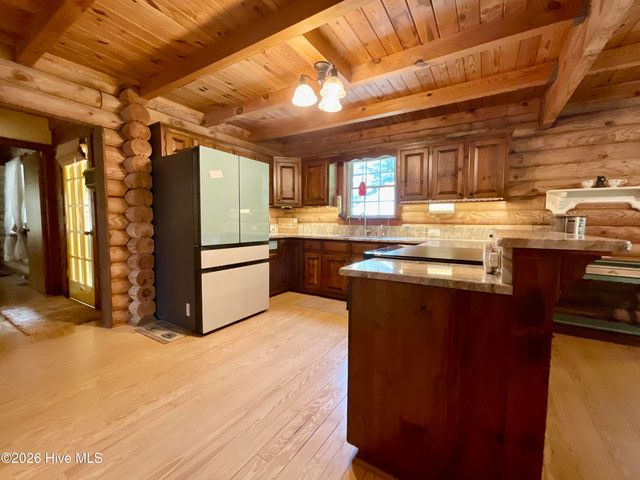 187 Launch Landing Road, Moyock, NC 27958