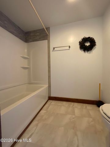 187 Launch Landing Road, Moyock, NC 27958