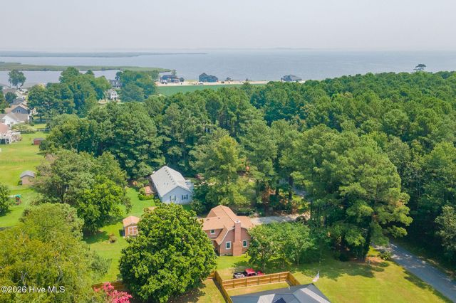 187 Launch Landing Road, Moyock, NC 27958