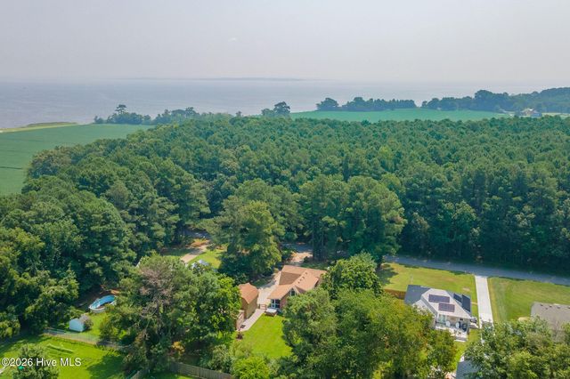 187 Launch Landing Road, Moyock, NC 27958