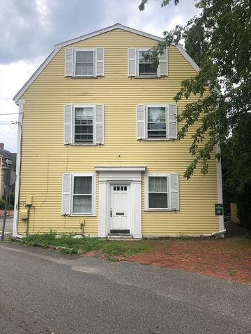28 Darling St 3, Marblehead, MA 01945