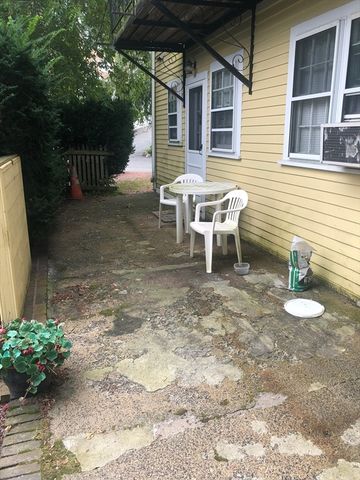 28 Darling St 3, Marblehead, MA 01945