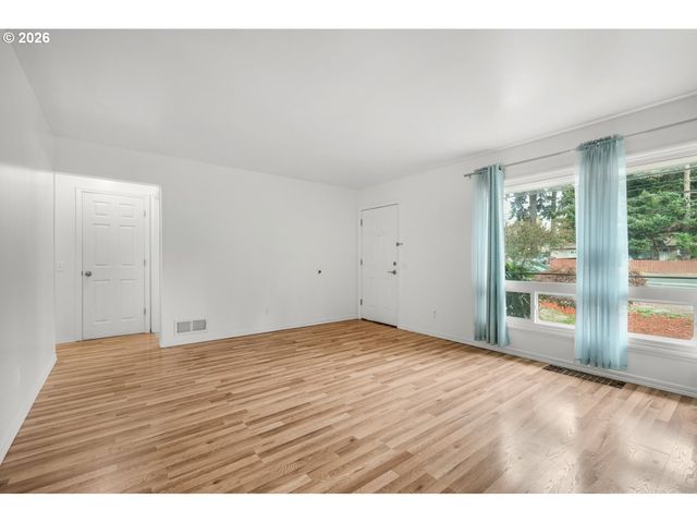 11580 Se POWELL Blvd, Portland, OR 97266