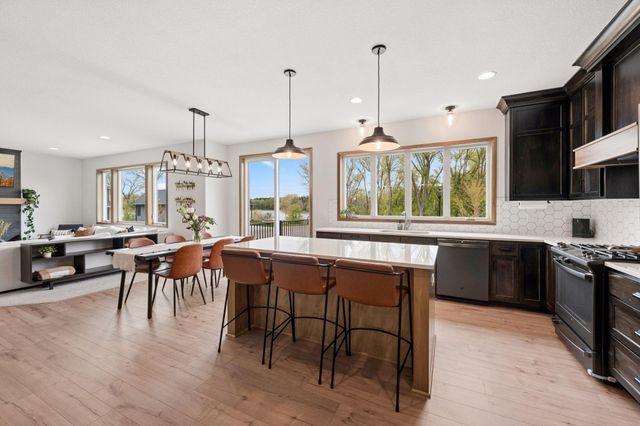 429 Collova Drive, Vadnais Heights, MN 55127