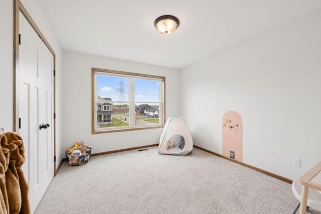 429 Collova Drive, Vadnais Heights, MN 55127