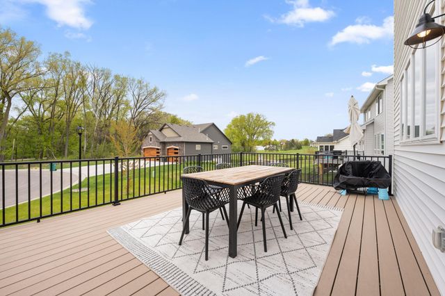 429 Collova Drive, Vadnais Heights, MN 55127