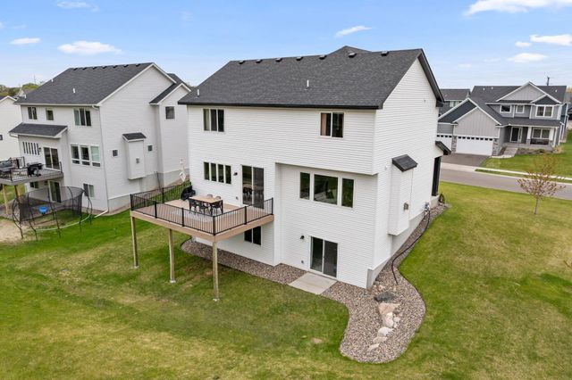 429 Collova Drive, Vadnais Heights, MN 55127