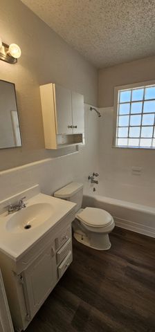 7458 Mohawk Avenue, Fort Worth, TX 76116