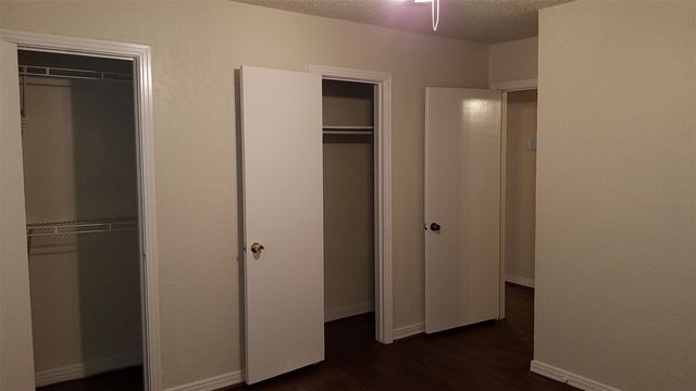 7458 Mohawk Avenue, Fort Worth, TX 76116
