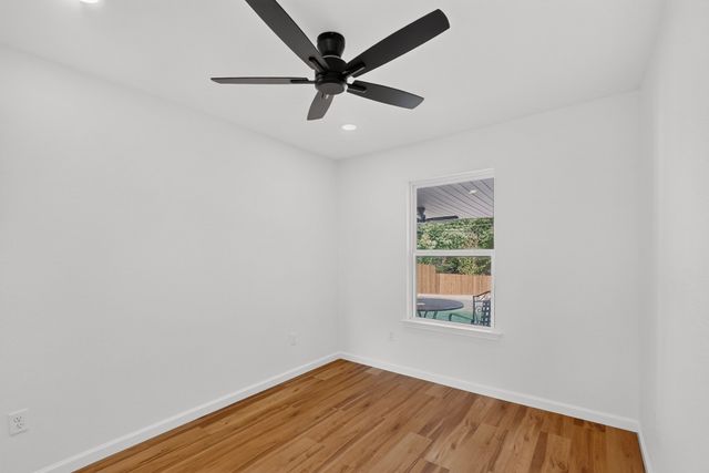 403 Glenn Drive, Weatherford, TX 76086