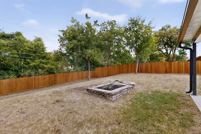 403 Glenn Drive, Weatherford, TX 76086