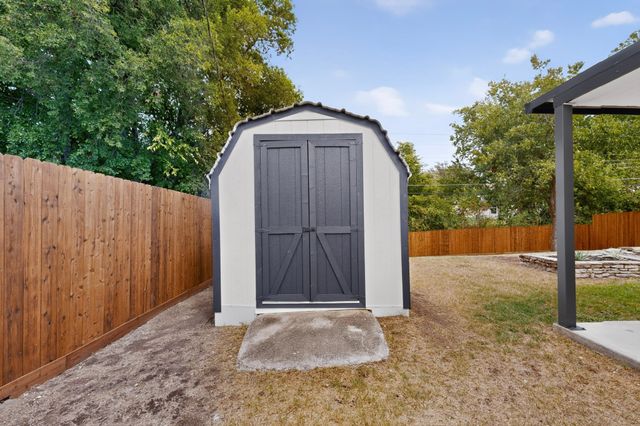 403 Glenn Drive, Weatherford, TX 76086