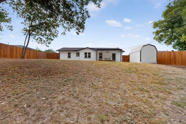 403 Glenn Drive, Weatherford, TX 76086