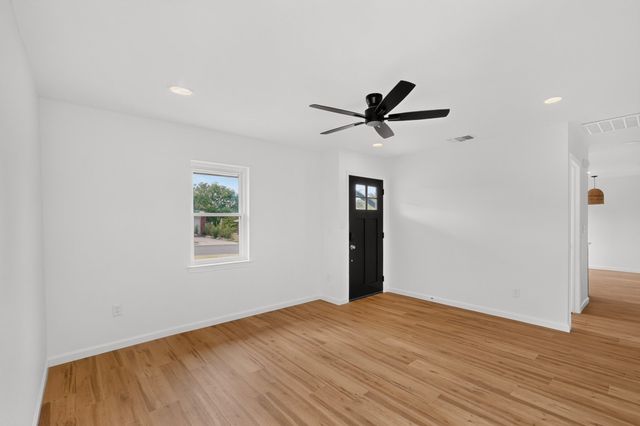 403 Glenn Drive, Weatherford, TX 76086