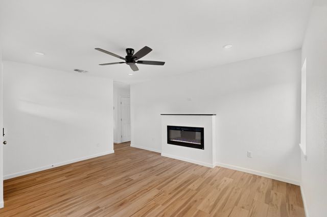 403 Glenn Drive, Weatherford, TX 76086