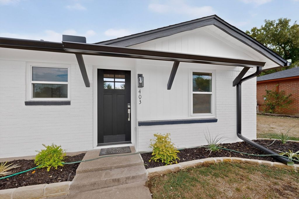 403 Glenn Drive, Weatherford, TX 76086