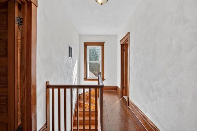 1104 W 5th Avenue, Brodhead, WI 53520