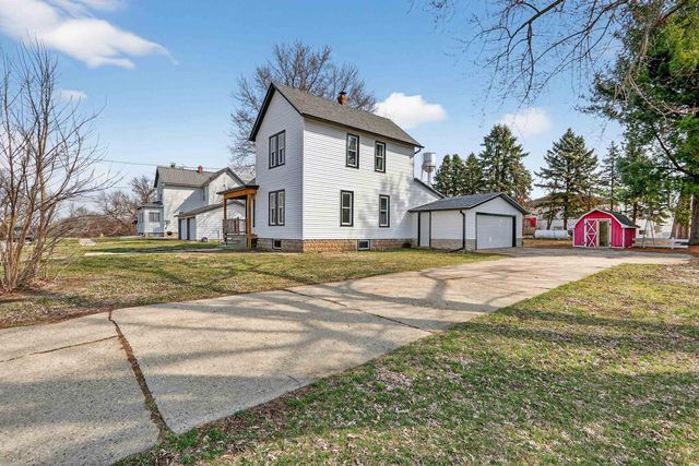 1104 W 5th Avenue, Brodhead, WI 53520