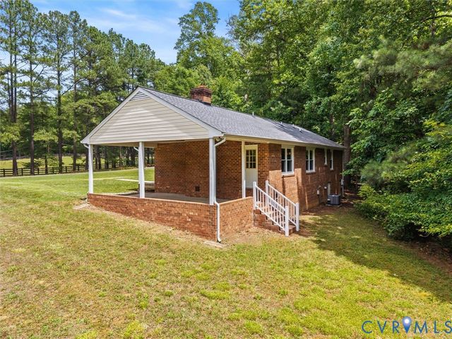 1843 Boyer Rd, Powhatan, VA 23139