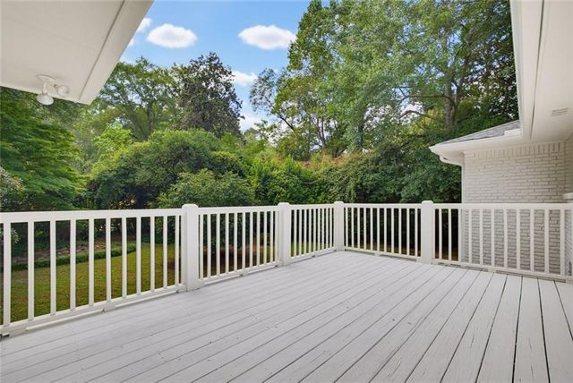 535 Franklin Road NE, Sandy Springs, GA 30342