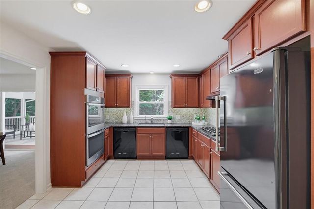 535 Franklin Road NE, Sandy Springs, GA 30342