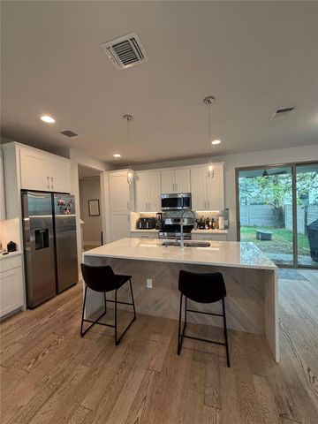 1159 Webberville RD A, Austin, TX 78721