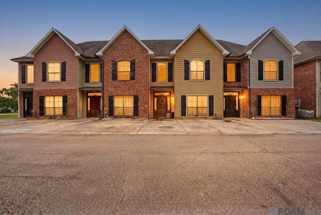 20334 De Chene Dr, Walker, LA 70785