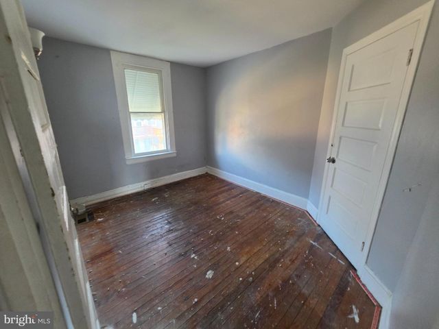 3233 ELMLEY AVE, Baltimore, MD 21213