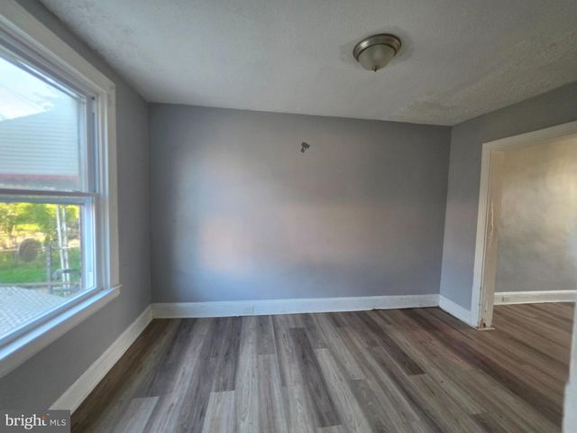 3233 ELMLEY AVE, Baltimore, MD 21213