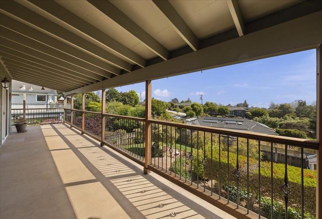 714 Clubhouse Drive, Aptos, CA 95003