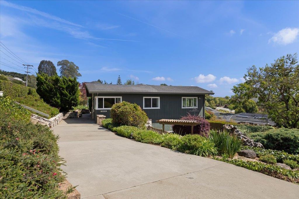 714 Clubhouse Drive, Aptos, CA 95003