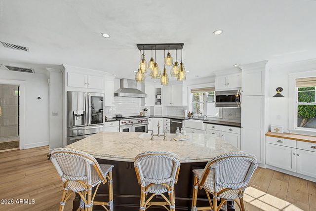 4710 N 33RD Street, Phoenix, AZ 85018
