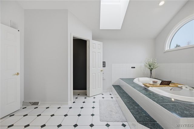 3137 Woodland Court North, Wheatfield, NY 14120