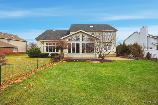 3137 Woodland Court North, Wheatfield, NY 14120