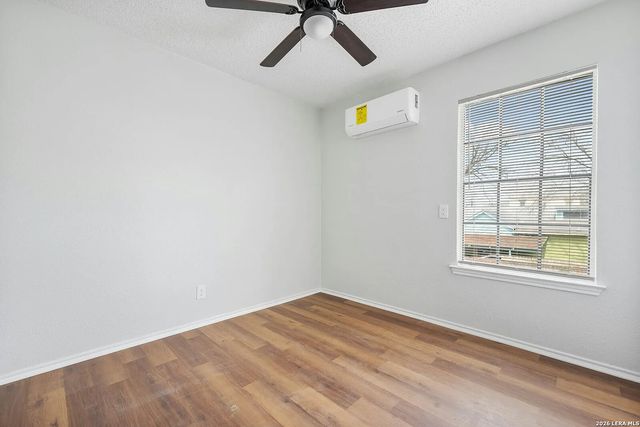 131 Elsie Ave Apt 301, San Antonio, TX 78204