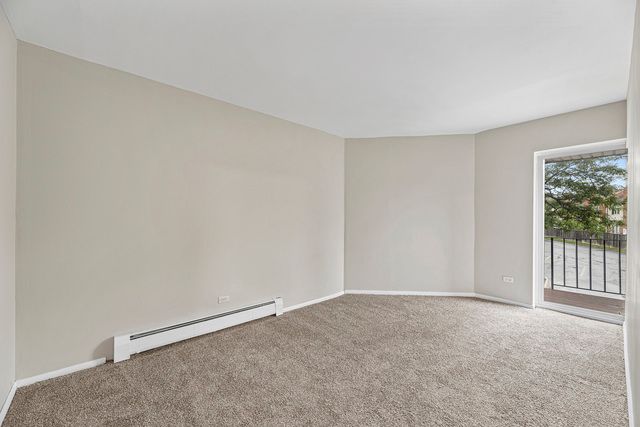 10369 Dearlove Road 2A, Glenview, IL 60025