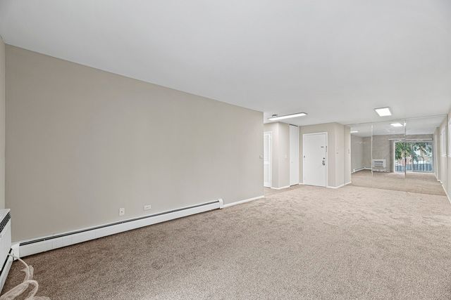 10369 Dearlove Road 2A, Glenview, IL 60025