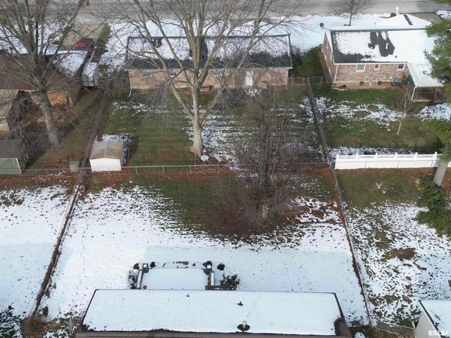 1603 Gary Grove, Quincy, IL 62305