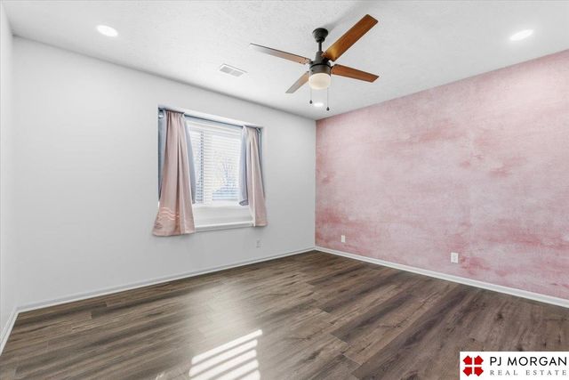 12556 Bristol Circle, Omaha, NE 68164