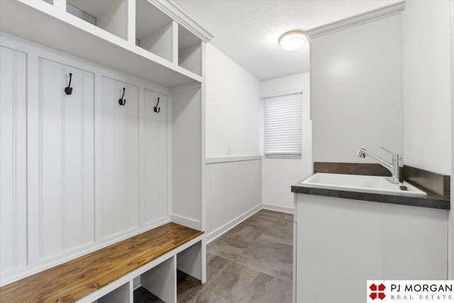 12556 Bristol Circle, Omaha, NE 68164