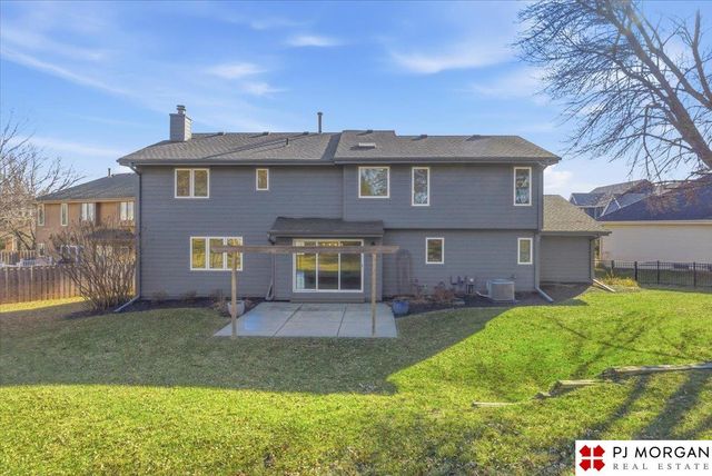 12556 Bristol Circle, Omaha, NE 68164