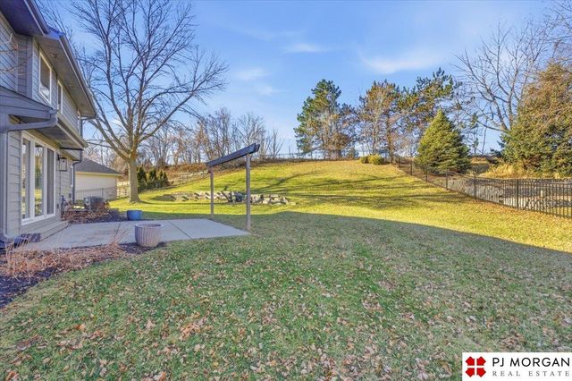 12556 Bristol Circle, Omaha, NE 68164