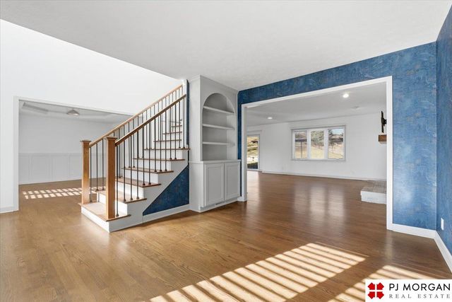 12556 Bristol Circle, Omaha, NE 68164