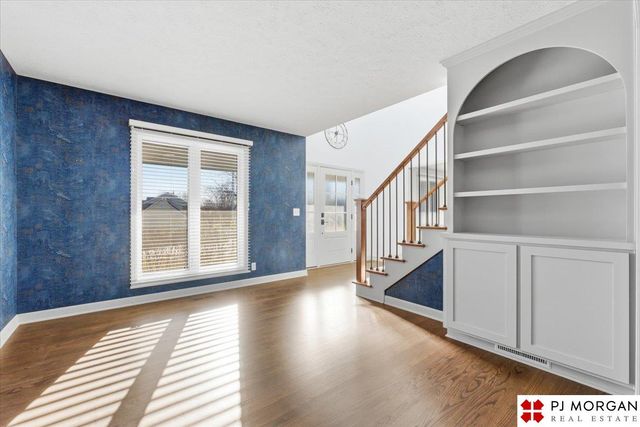 12556 Bristol Circle, Omaha, NE 68164