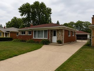 24857 Champaign, Taylor, MI 48180