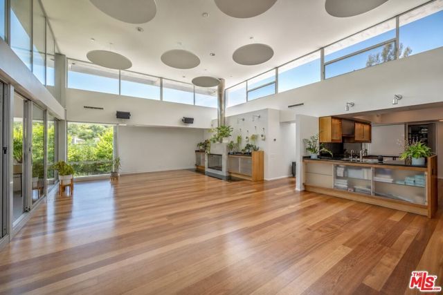 30047 Mulholland Highway, Agoura Hills, CA 91301