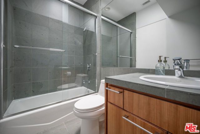 30047 Mulholland Highway, Agoura Hills, CA 91301