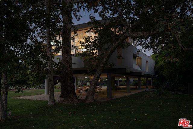 30047 Mulholland Highway, Agoura Hills, CA 91301