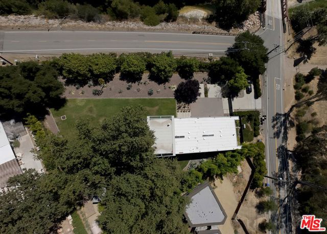 30047 Mulholland Highway, Agoura Hills, CA 91301